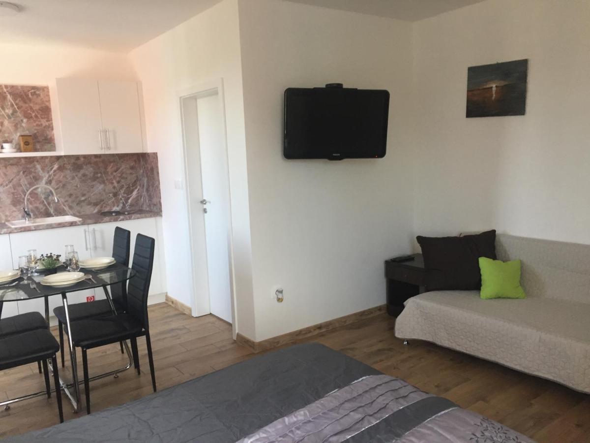 Apartmany Silvia Dunajská Streda Buitenkant foto